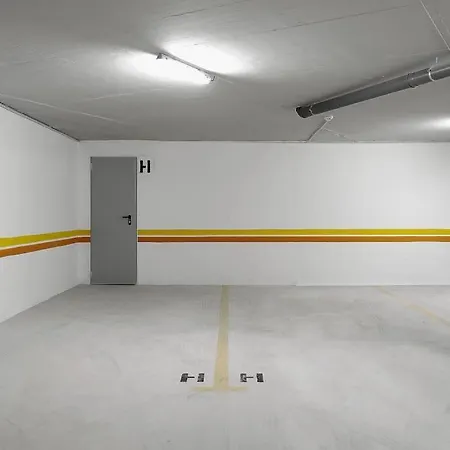 Hibisco Is A Modern Apartment, 5min Walk To