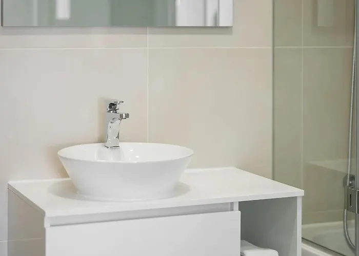 Hibisco Is A Modern Apartment, 5min Walk To Appartement