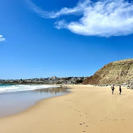 Hibisco Is A Modern Apartment, 5min Walk To