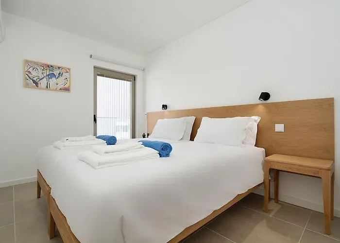 公寓 Hibisco Is A Modern Apartment, 5min Walk To