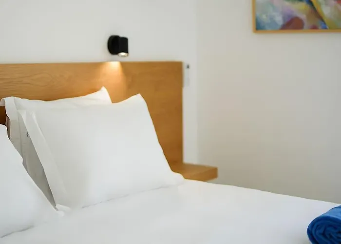 Hibisco Is A Modern Apartment, 5min Walk To Luz
